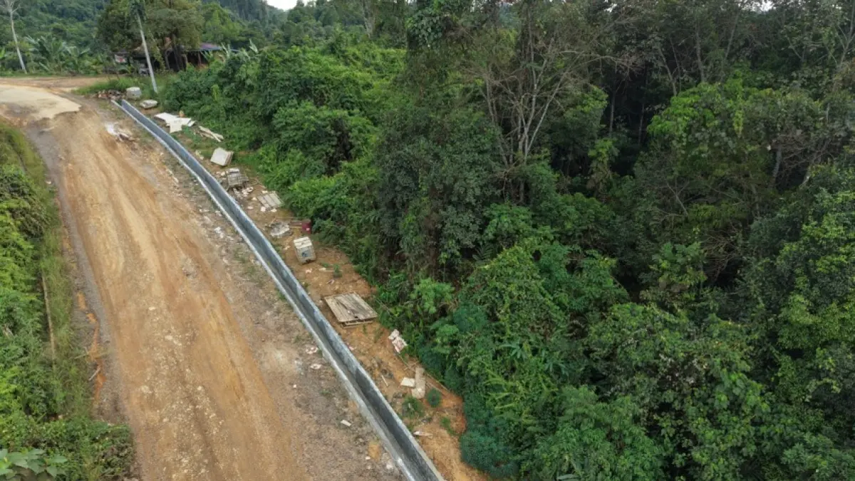 Pembangunan drainase terus berlanjut mendukung perbaikan ruas jalan di kawasan Gunung Odang, Kubar. (IST)&nbsp;