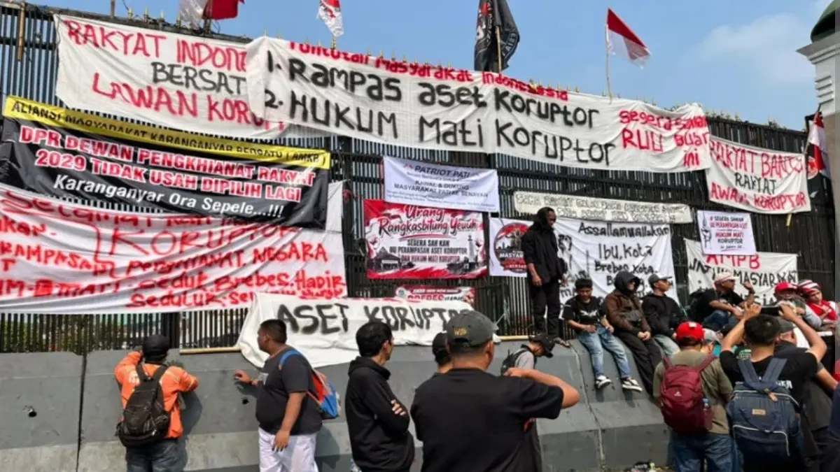 Polda Metro Jaya mengamankan 65 orang menjelang aksi di depan Gedung DPR RI, Jakarta, Kamis (27/8/2026). (FOTO: IST)