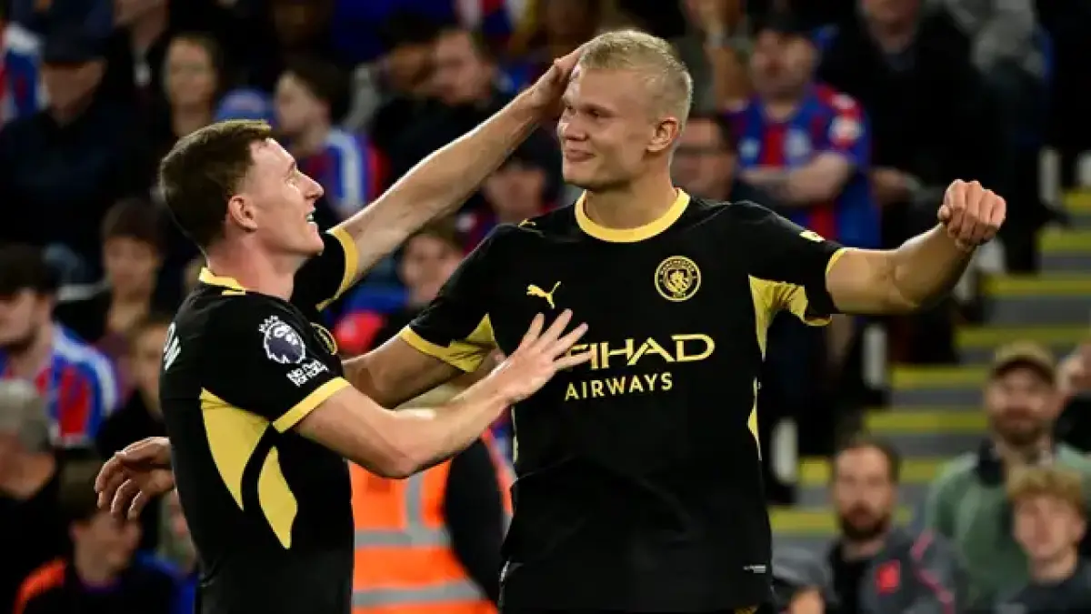 Erling Haaland dan Rayan Cherki menjadi bintang kemenangan Manchester City atas Crystal Palace dengan mencetak masing-masing dua gol di Premier League 2026/2027. (Getty Images)