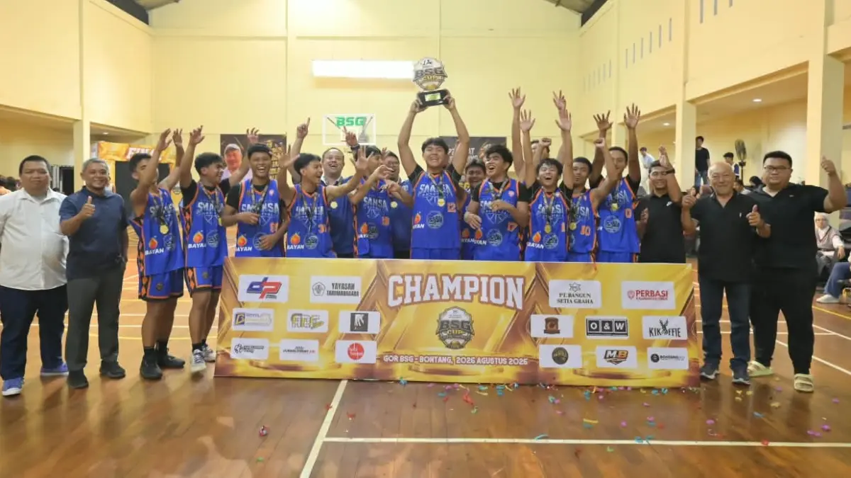 MISSION COMPLETE: Smansa Balikpapan berhasil menjadi yang terbaik di BSG Cup kategori SMA Putra. DONI ADITYA/KP