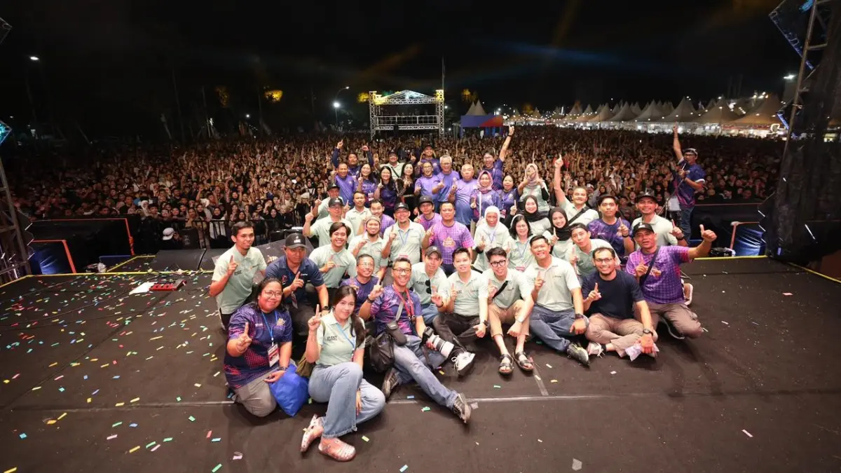 BERLANGSUNG SUKSES: Lebih dari 43 ribuan orang meramaikan penutupan Bayan Craft Art Festival 2026, Minggu (30/8) malam. 
