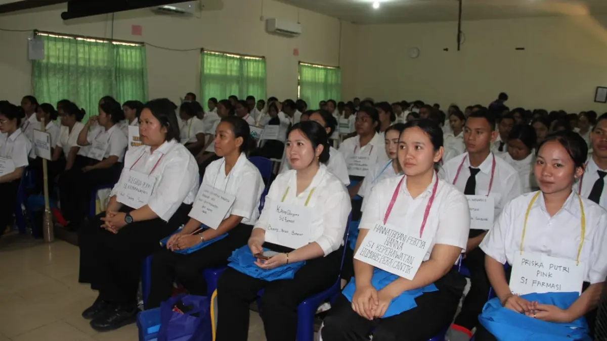 Mahasiswa baru STIKES Dirgahayu Samarinda usai rangkaian PKKMB Tahun Akademik 2026/2027 di Kampus Gedung St. Maria, Samarinda, Kamis (28/8/2026). (IST)