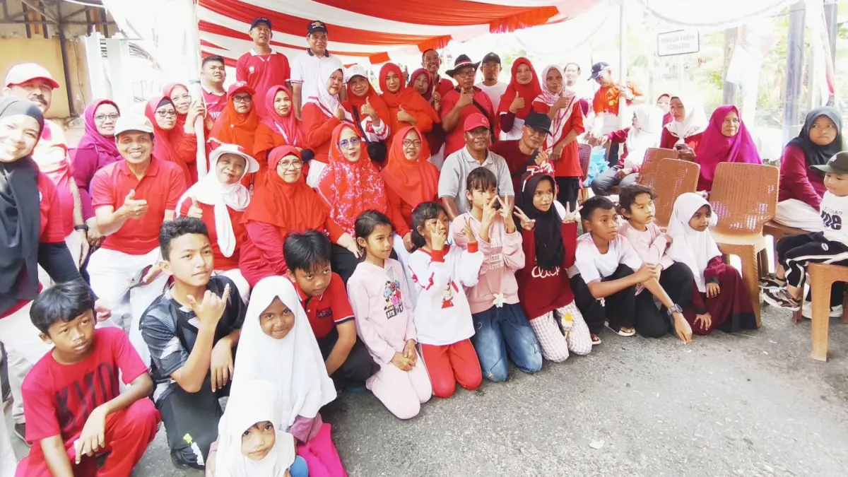 Momentum kebersamaan warga di RT 38 Gang PLN Gunung Bahagia menjadikan rangkaian acara HUT ke-81 RI sukses. (LUPUS/KP)