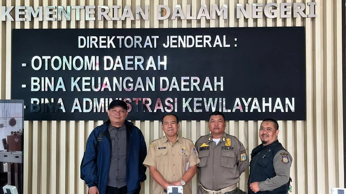Andreas Setyo Nugroho melakukan penyerahan surat audensinya ke Kemendagri belum lama ini. (IST)

&nbsp;

&nbsp;