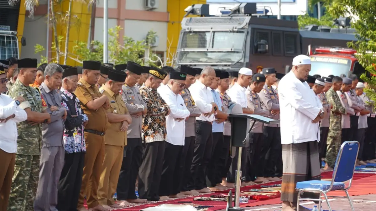 SALAT ISTISQA: Pemkab PPU bersama TNI serta Polri Salat Istisqa dengan harapan turu n hujan dan melandainya karhutla di PPU.