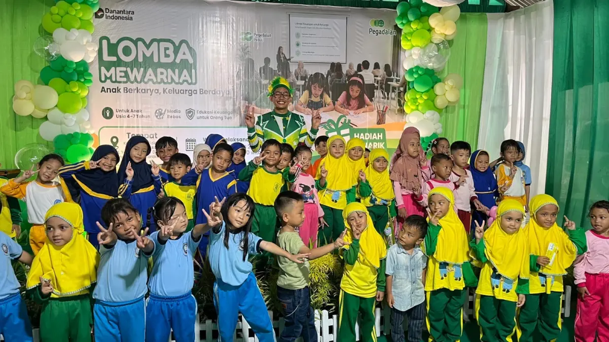 Peserta antusias mengikuti Lomba Mewarnai dalam rangkaian program Pegadaian Peduli Hari Anak Nasional 2026 yang digelar PT Pegadaian Kanwil IV Balikpapan secara serentak di lima area kerja Kalimantan.