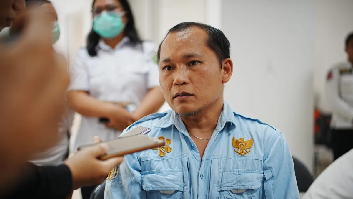 Sekretaris Dinas Kesehatan, Pengendalian Penduduk, dan Keluarga Berencana (Dinkes P2KB) Mahulu, dr. Berce Tenda saat diwawancarai usai rakor bantuan pangan II di Cafetaria Kantor Bupati Mahulu, Rabu (2/9). (JODY KRISTIANTO/KP)