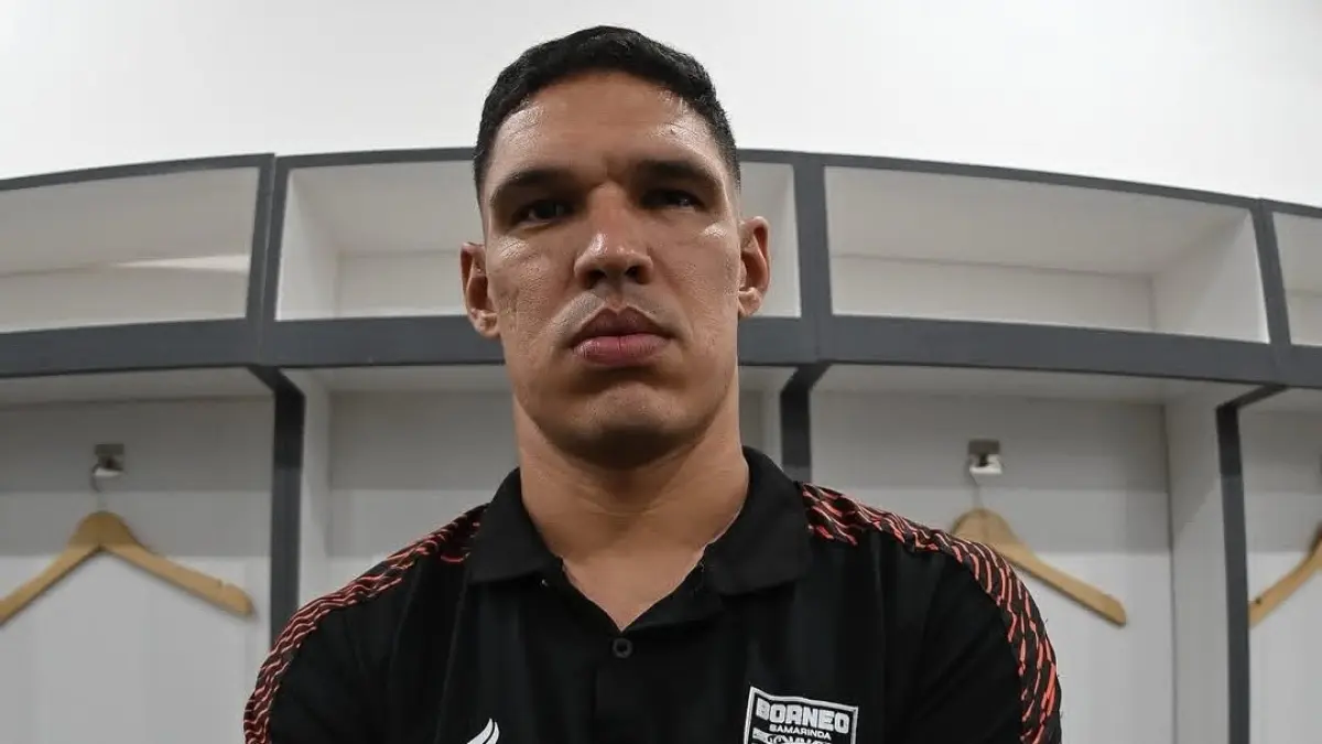 TAMBAH KEKUATAN: Van Basty resmi diperkenalkan sebagai pemain anyar Borneo FC musim ini. 