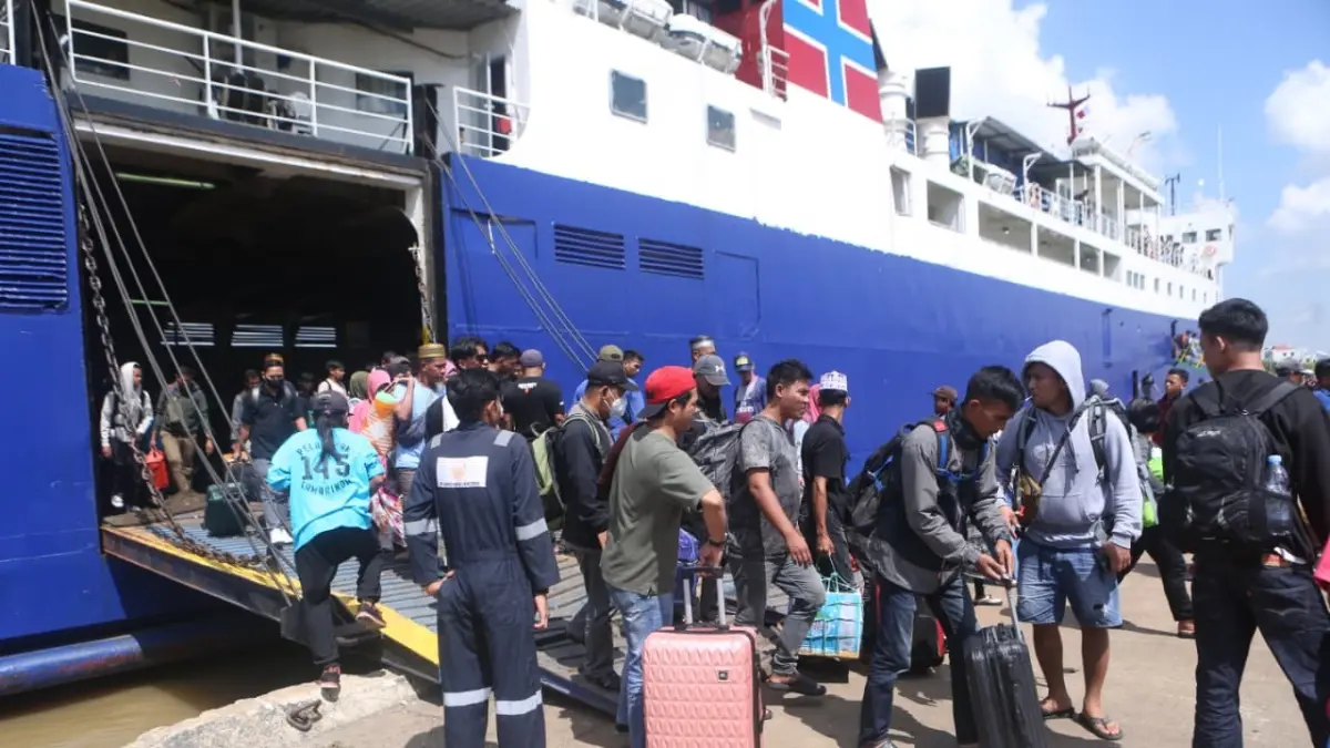 TURUN: BPS mencatat penurunan jumlah penumpang angkutan laut, salah satunya di Pelabuhan Samarinda yang melayani 14.234 penumpang pada Juli lalu.