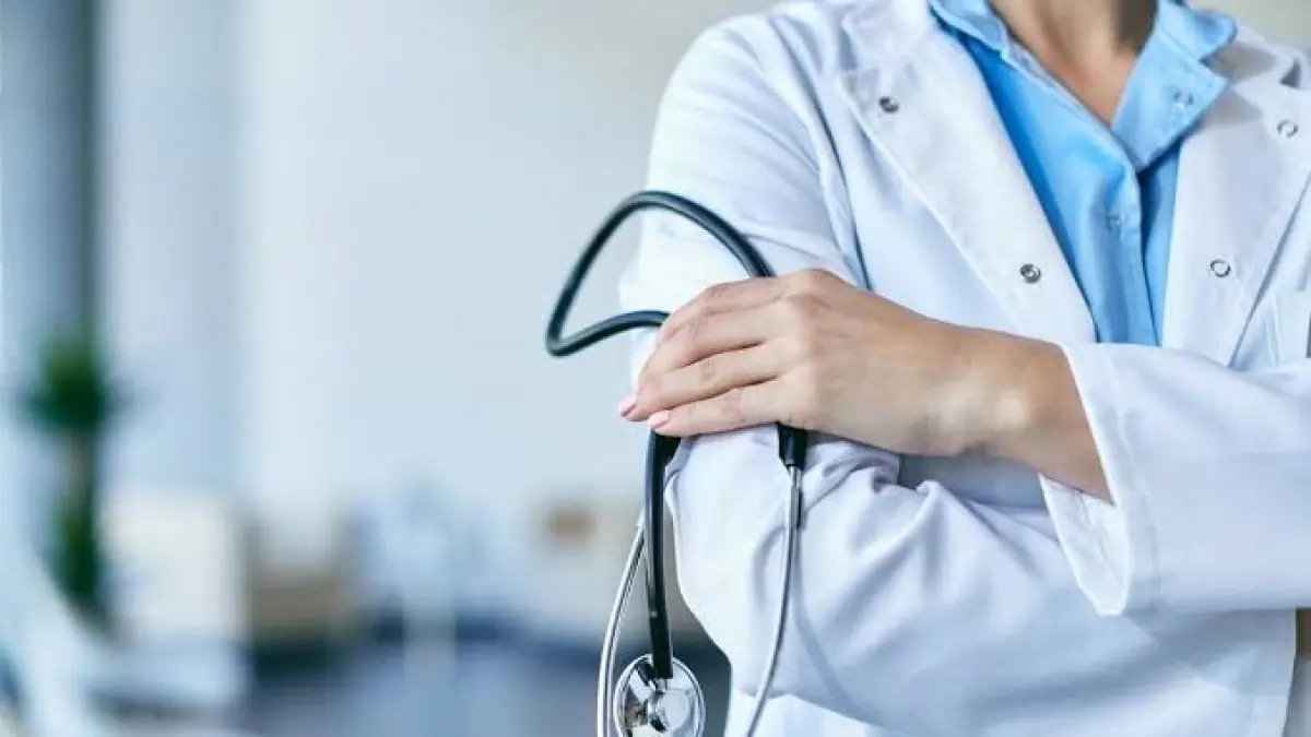 Ilustrasi. dugaan dokter obgyn diduga kirim DM seksual kepada wanita di Instagram setelah unggahan dan tangkapan layar percakapan beredar di media sosial. (IST)