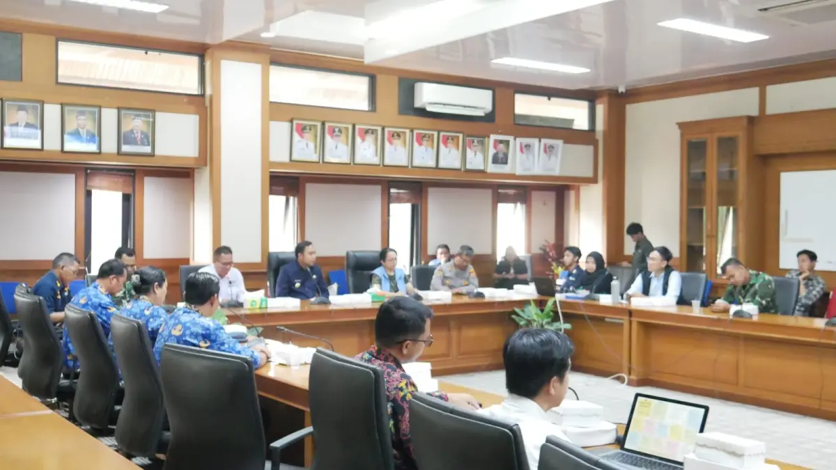 RAKOR: Rapat koordinasi Pemkab Kubar dengan perwakilan Kemenkes RI dalam menangani dampak kabut asap. 