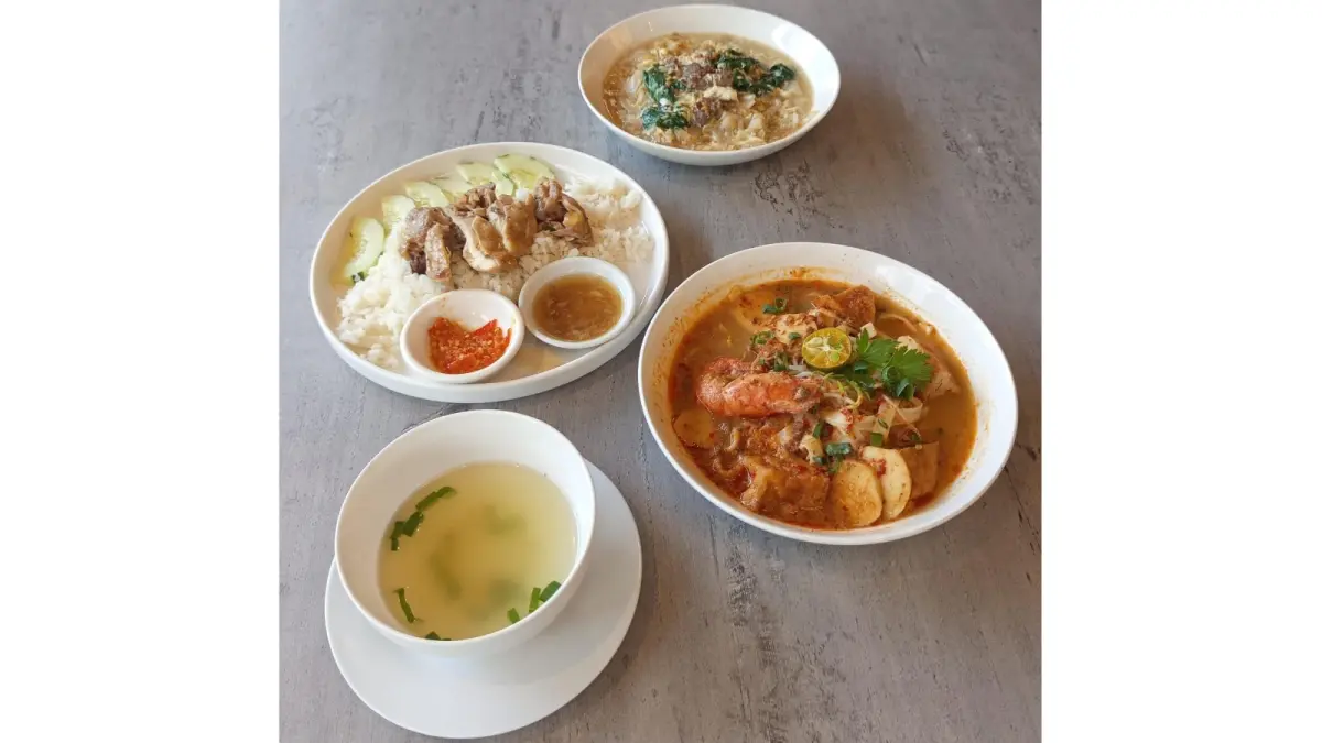 Hainanese Chicken Rice, salah satu sajian utama Taste of Singapore, hadir dengan cita rasa khas Singapura. (IST)