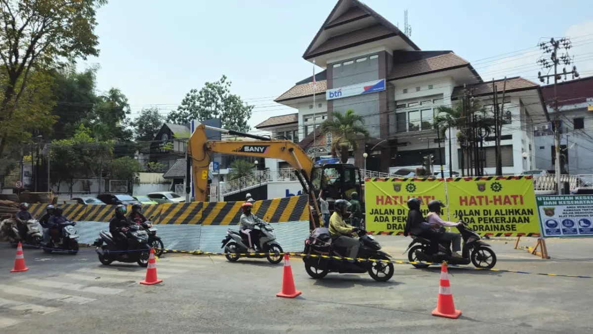 Pekerjaan alur drainase dan sodetan di kawasan Simpang Gunung Cermai Pasundan Samarinda Ulu. (HAFIZ/KP)