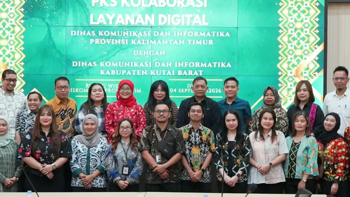 Penandatanganan PKS kolaborasi layanan digital terintegrasi Pemkab Kubar dengan Pemprov Kaltim. (IST)