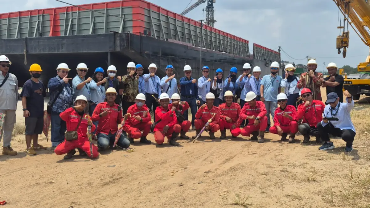 Rombongan Kelatnas&nbsp; melihat secara langsung aktivitas operasional serta proses kerja di lingkungan galangan kapal PT Candi Pasifik Shipyard.

&nbsp;