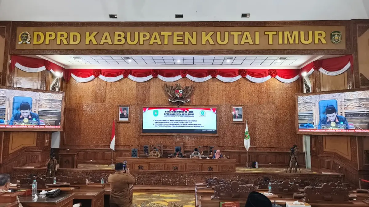 ASPIRASI: Rapat Paripurna Penyampaian Hasil Reses DPRD Kabupaten Kutai Timur, Senin (7/9). Jufriadi/KP