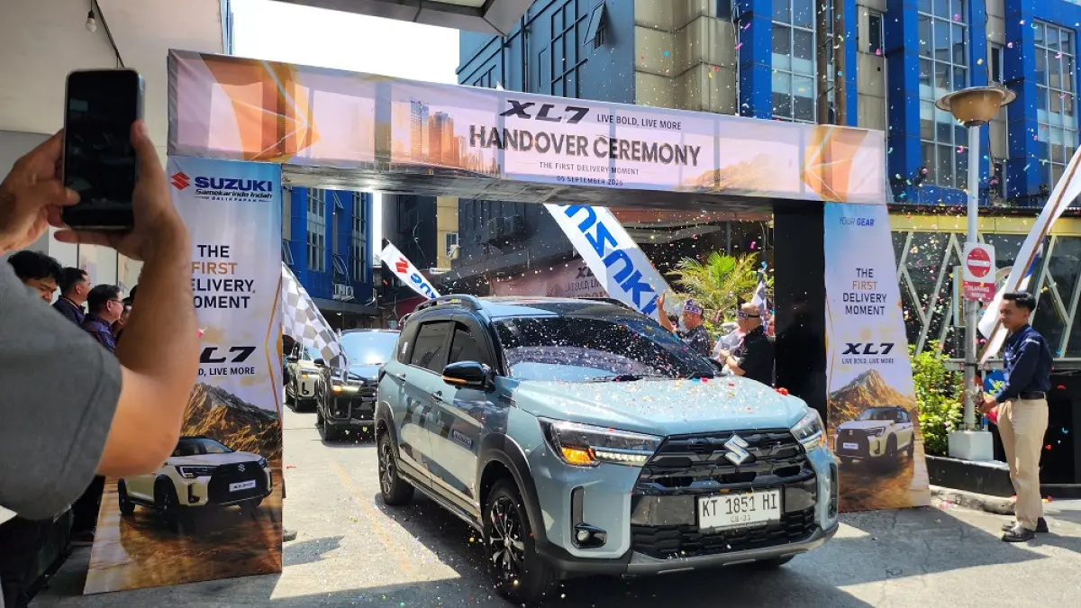 HEMAT ENERGI: XL7 dirancang sebagai SUV yang dapat digunakan dalam berbagai kebutuhan, mulai aktivitas perkotaan hingga perjalanan dengan kondisi medan yang beragam. ULIL/KP
