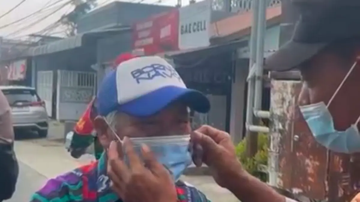 KESEHATAN: Menjaga kesehatan dilakukan Polresta Balikpapan, di antaranya membagikan masker akibat dampak asap karhutla.