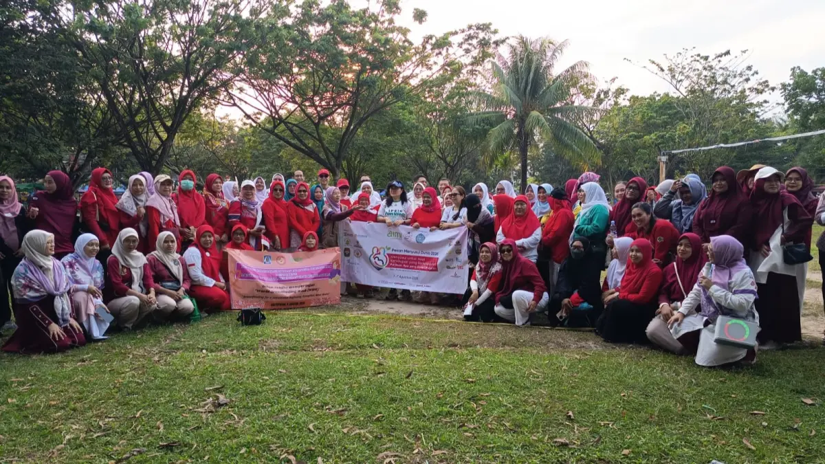ANTUSIASME: Antusiasme peserta yang memperingati Pekan Menyusui Dunia 2026. Kegiatan yang digagas oleh Asosiasi Ibu Menyusui Indonesia (AIMI).