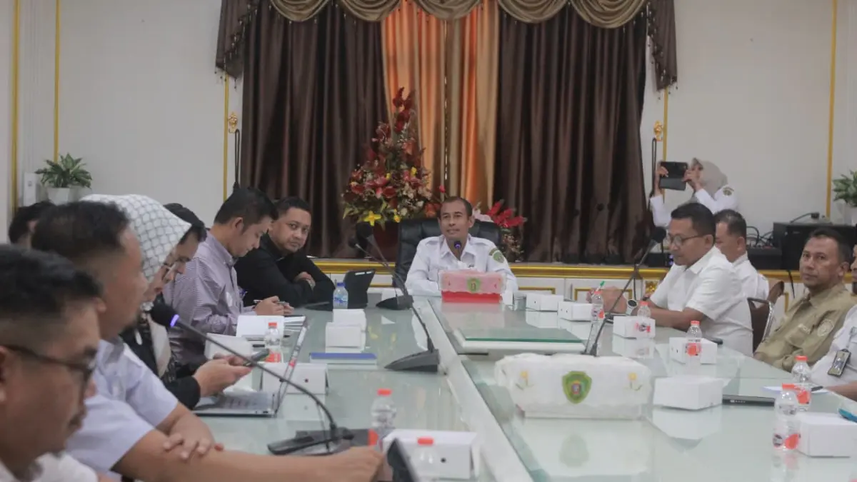 
KOLABORASI: Pemkab PPU berkolaborasi bersama Bankaltimtara KC Penajam pemaparan program BUEN untuk mempercepat literasi keuangan, edukasi perbankan, serta digitalisasi hingga ke tingkat desa di PPU.