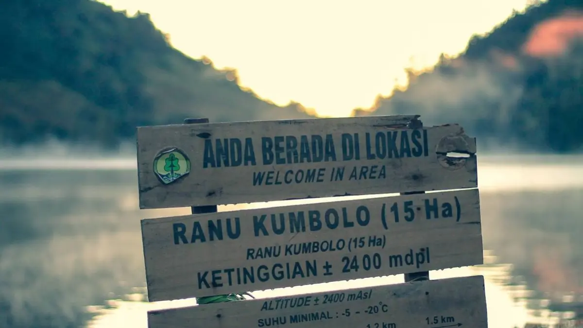 Ranu Kumbolo Semeru (Pinterest).