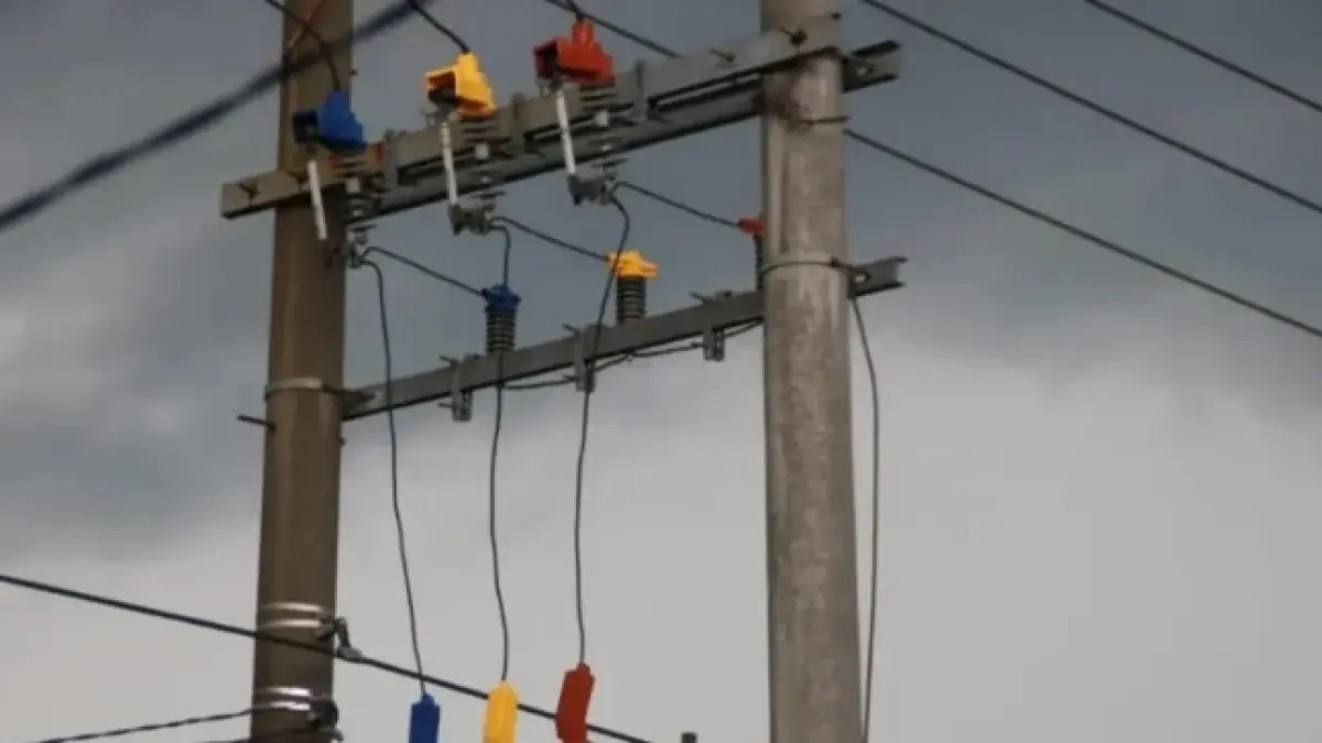 Jaringan listrik PLN di wilayah Kutai Barat yang terdampak pemadaman akibat gangguan pembangkit.