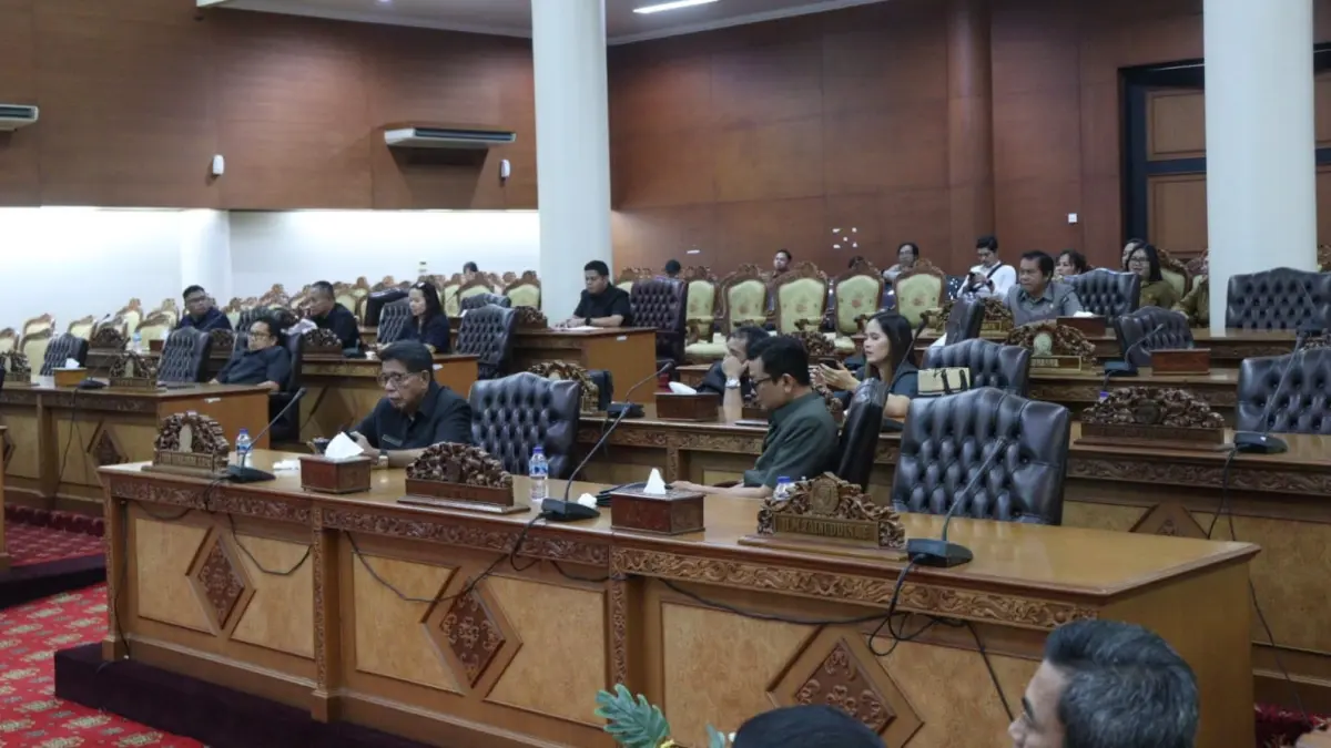 PANDANGAN: DPRD Kutai Barat menggelar Rapat Paripurna ke-7 Masa Sidang III Tahun 2026 di Gedung DPRD Kubar, Senin (14/9/2026).