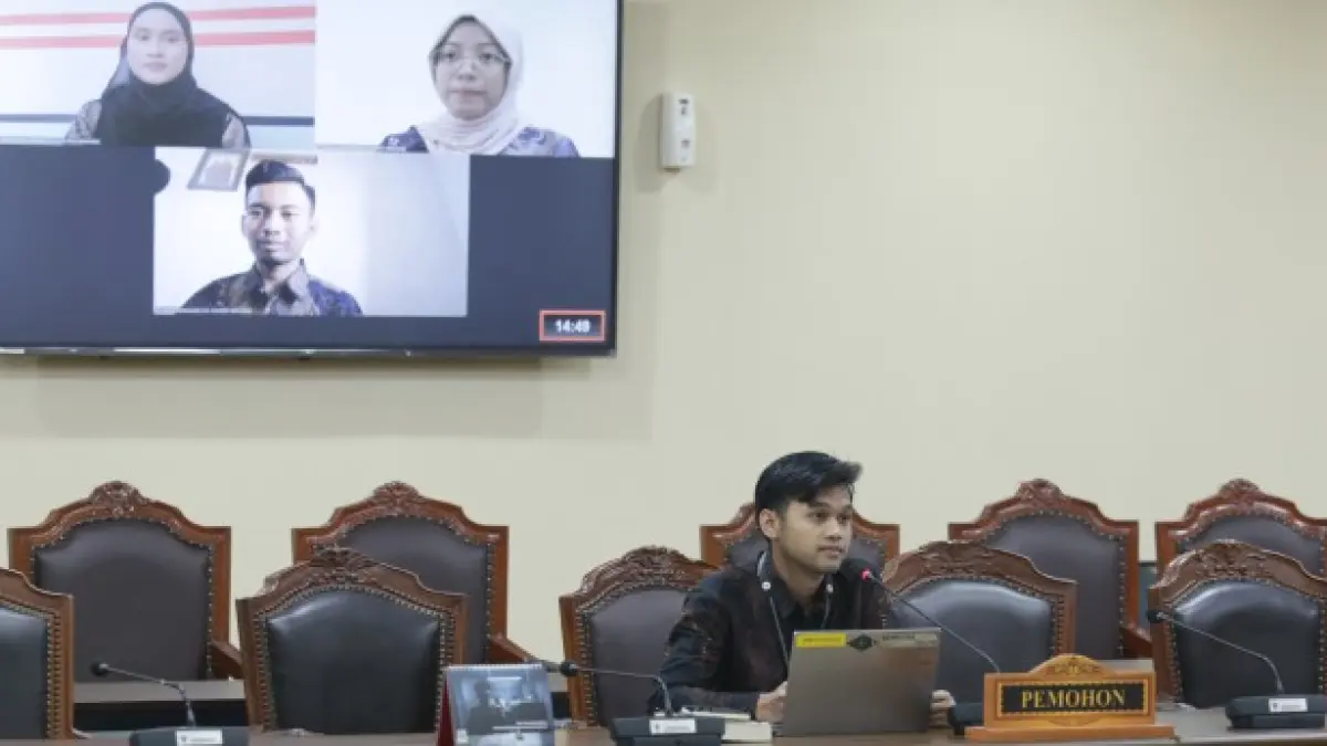 Suasana persidangan pengujian materiil UU Pilkada Perkara Nomor 331/PUU-XXIV/2026 di Ruang Sidang Mahkamah Konstitusi.