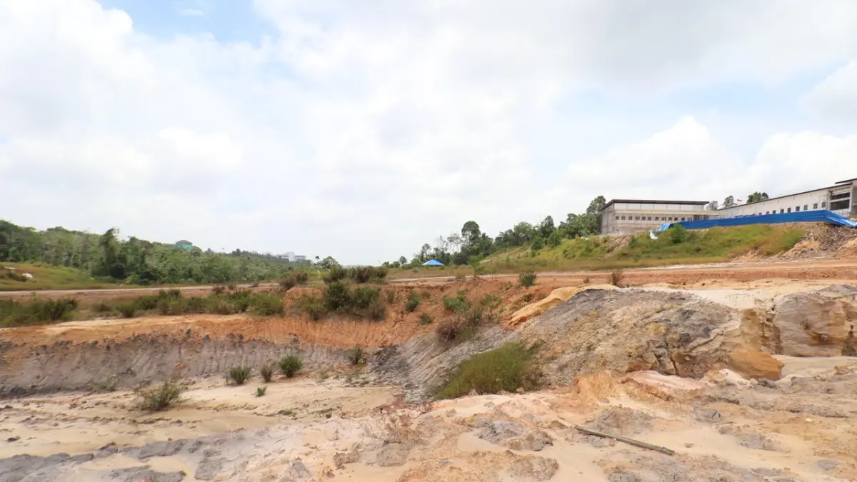 DISERAHKAN: Lahan prasarana, sarana, dan utilitas (PSU) sarana ibadah masjid di Grand City yang telah diserahkan kepada Pemkot Balikpapan, Kalimantan Timur. (ANGGI PRADITHA/KP)