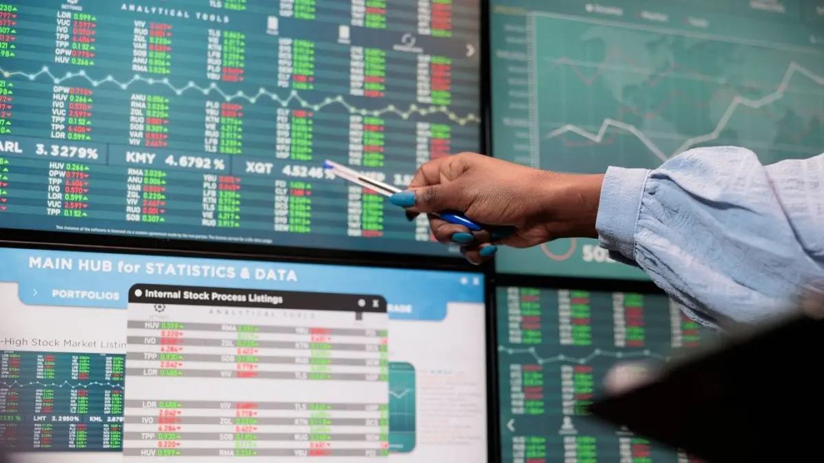 PEMULIHAN: Pasar saham domestik menunjukkan pemulihan pada Agustus, ditutup pada level 6.525,48 atau naik 4,64 persen secara bulanan.