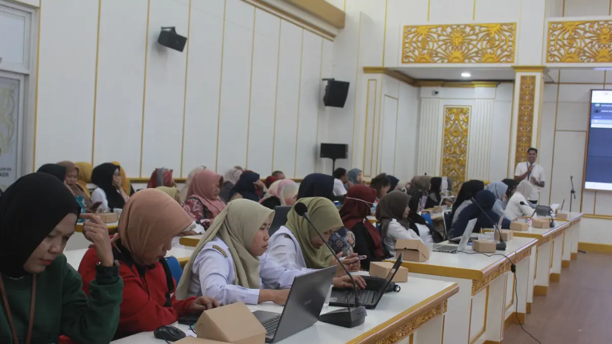 SOSIALISASI: DP3AP2KB PPU menggelar Sosialisasi Pengelola Data RDK dan Pengelola Kampung KB di Lantai III Kantor Bupati PPU, Rabu (16/9/2026). AHMAD MAKI/KP