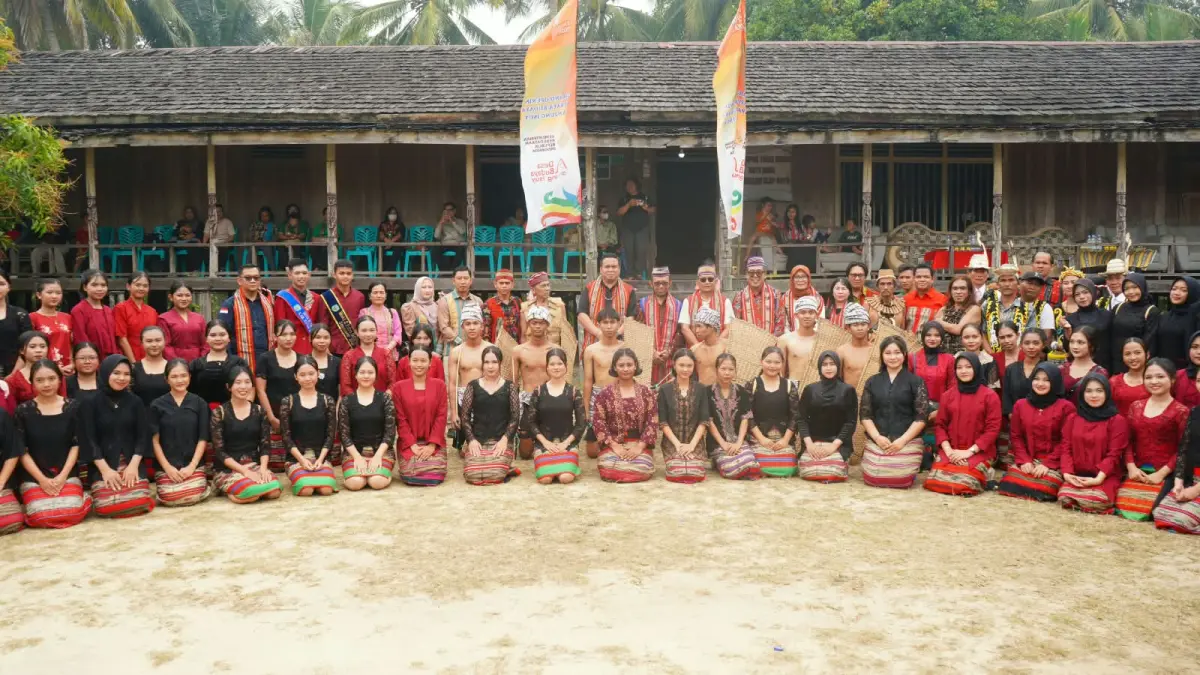 Wisata Budaya Tanjung Isuy Kubar