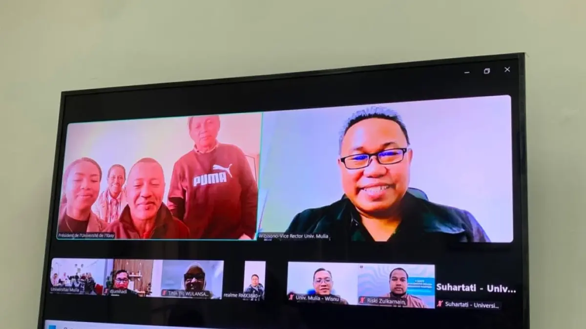 RINTIS KOLABORASI: Universitas Mulia yang dipimpin Wakil Rektor Bidang Sumberdaya Yusuf Wibisono melalukan pertemuan daring dengan perwakilan Université de l’Itasy (UDI), Madagaskar pada Rabu, 16 September 2026.
