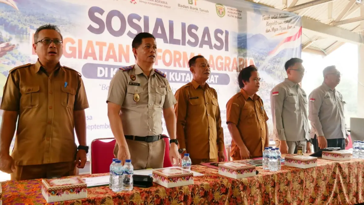 KEPASTIAN HUKUM: Sosialisasi reforma agraria di Juhan Asa, Kutai Barat.