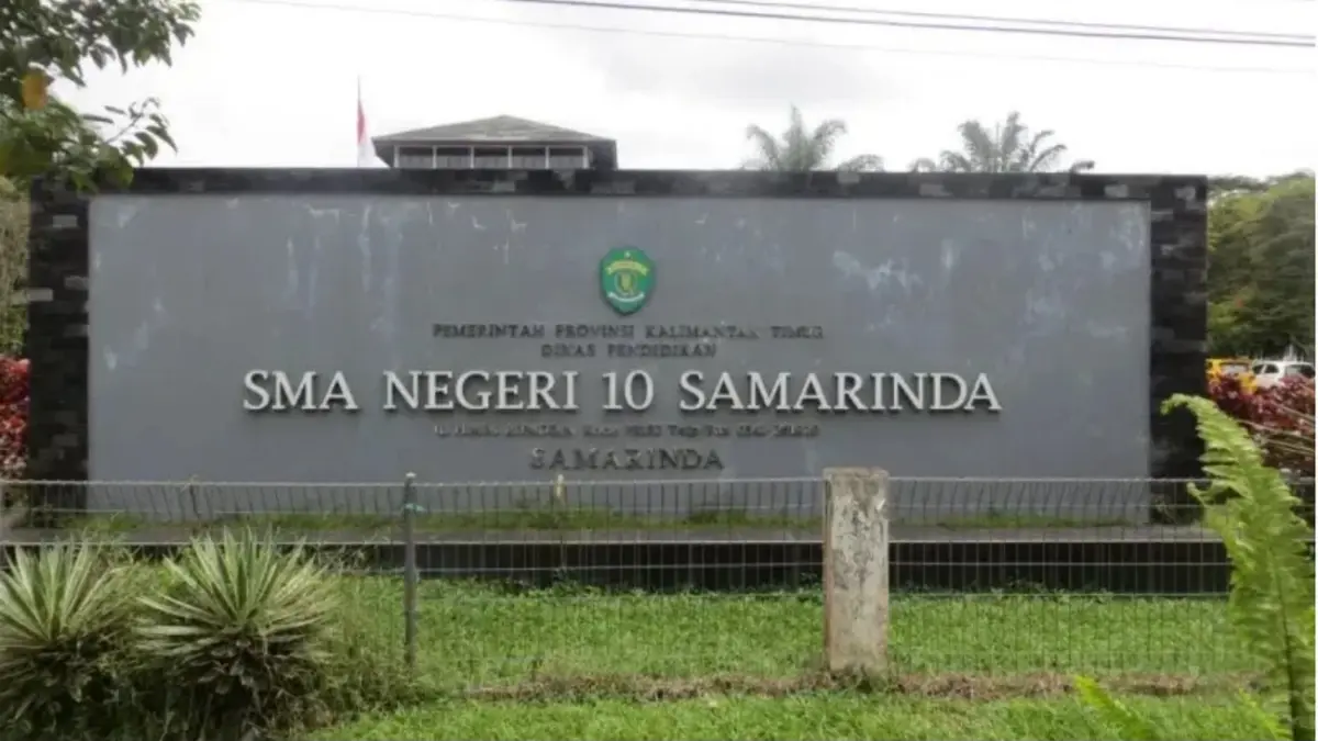 SMA 10 Samarinda
