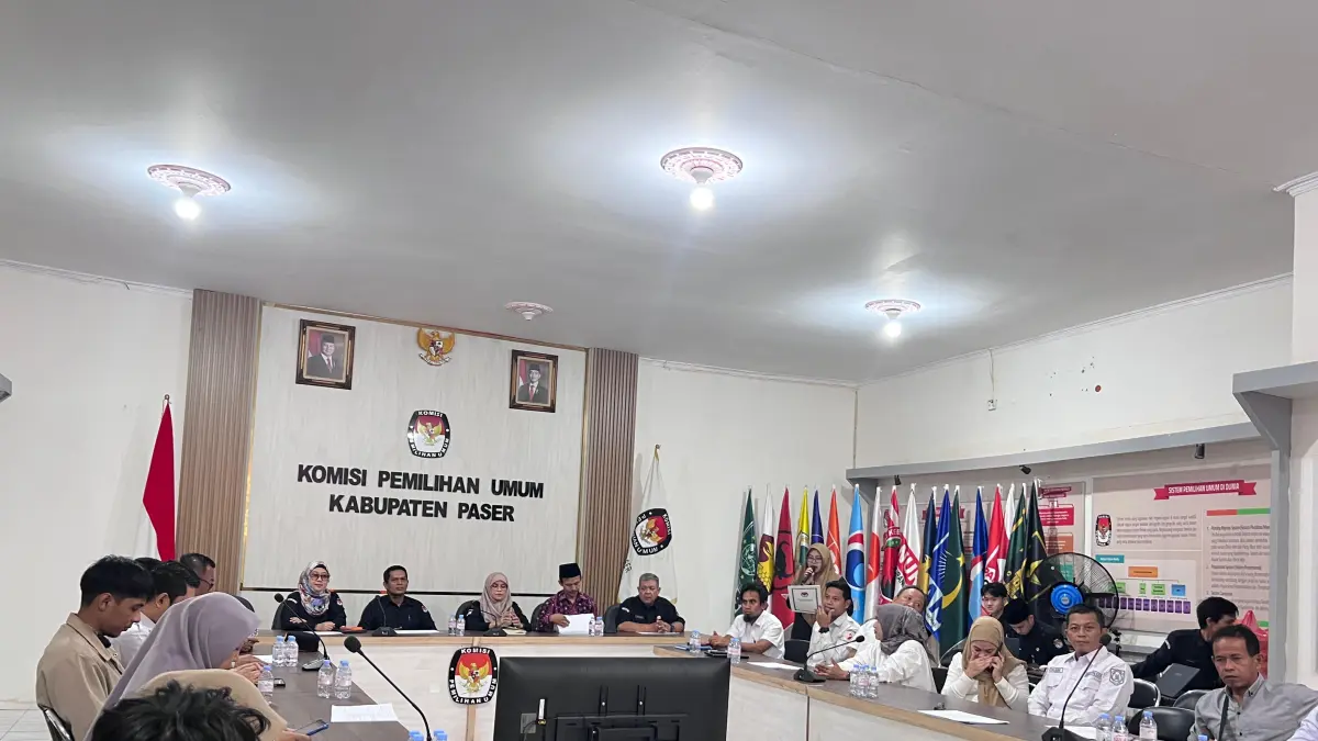KPU Paser menggelar forum konsultasi publik, mendengar masukan dari berbagai elemen, Rabu (23/9/2026). (IST)