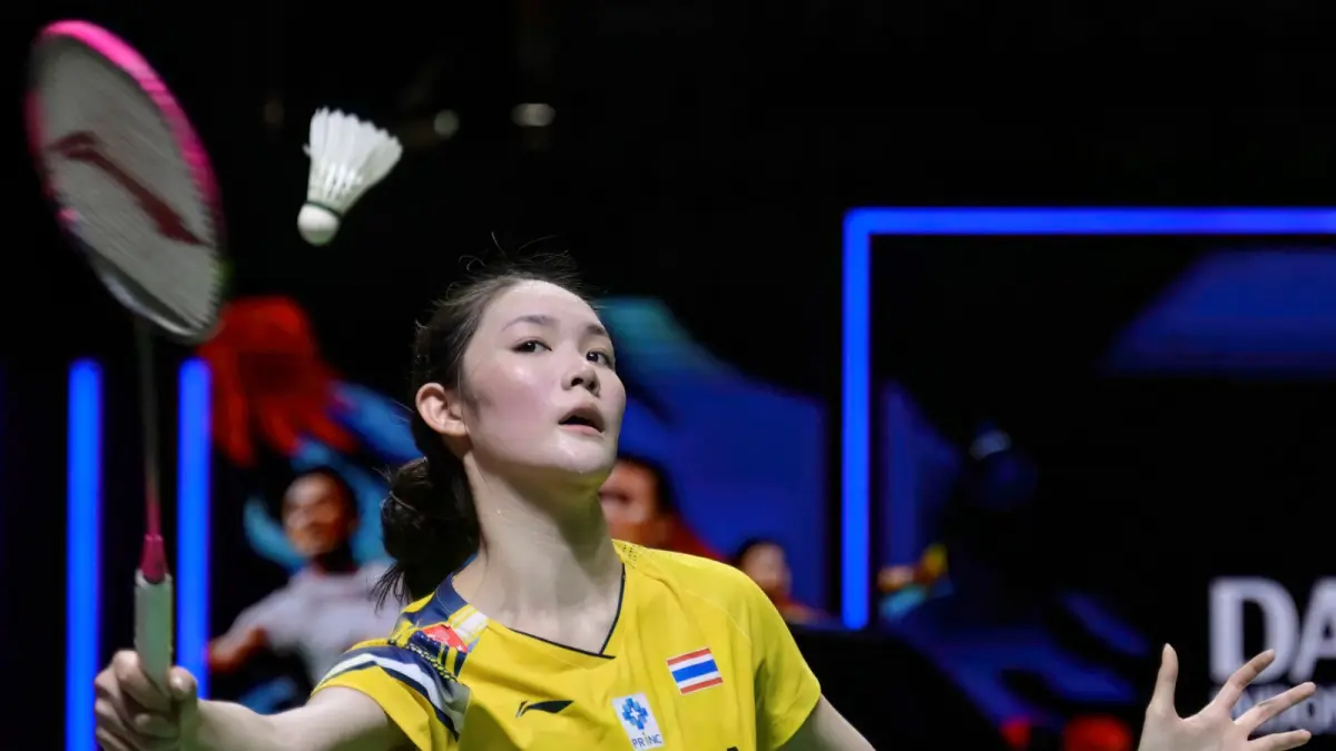 Pebulutangkis Thailand Pitchamon Opatniputh harus menjalani skors sementara setelah sampel A dinyatakan positif mengandung furosemide. (BAY ISMOYO/AFP)