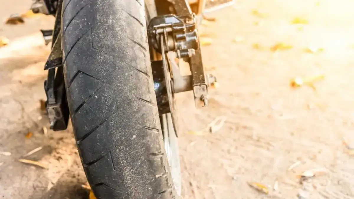 Ban motor.
