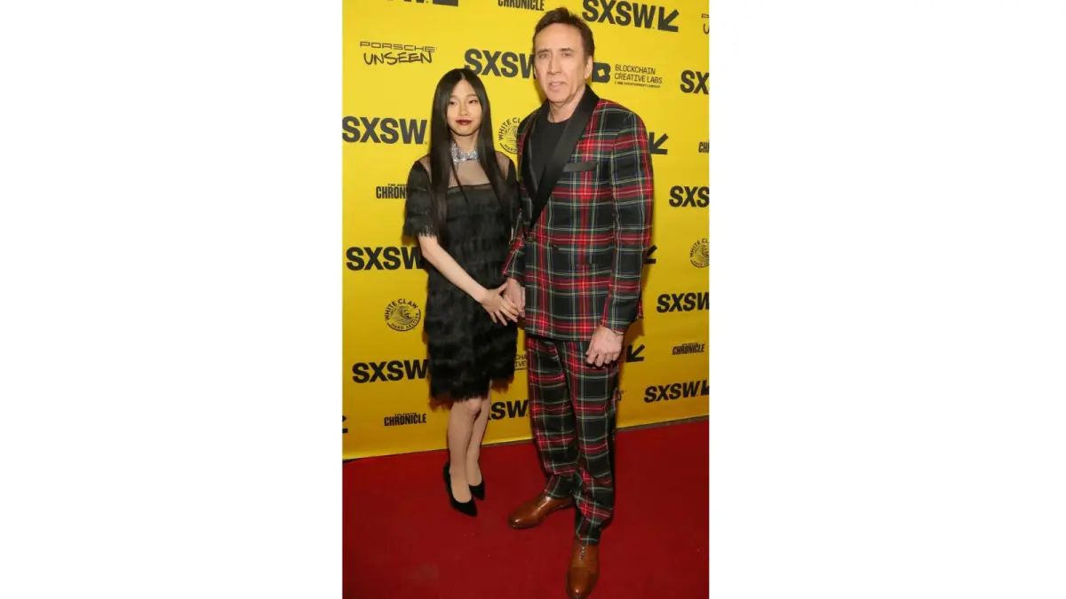 Nicolas Cage bersama istrinya, Riko Shibata.