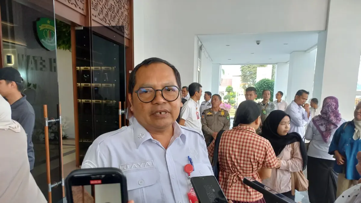 Kepala Dinas Kesehatan Kaltim, dr Jaya Mualimin, saat memberikan keterangan kepada awak media. (FOTO/EKO PRALISTIO)