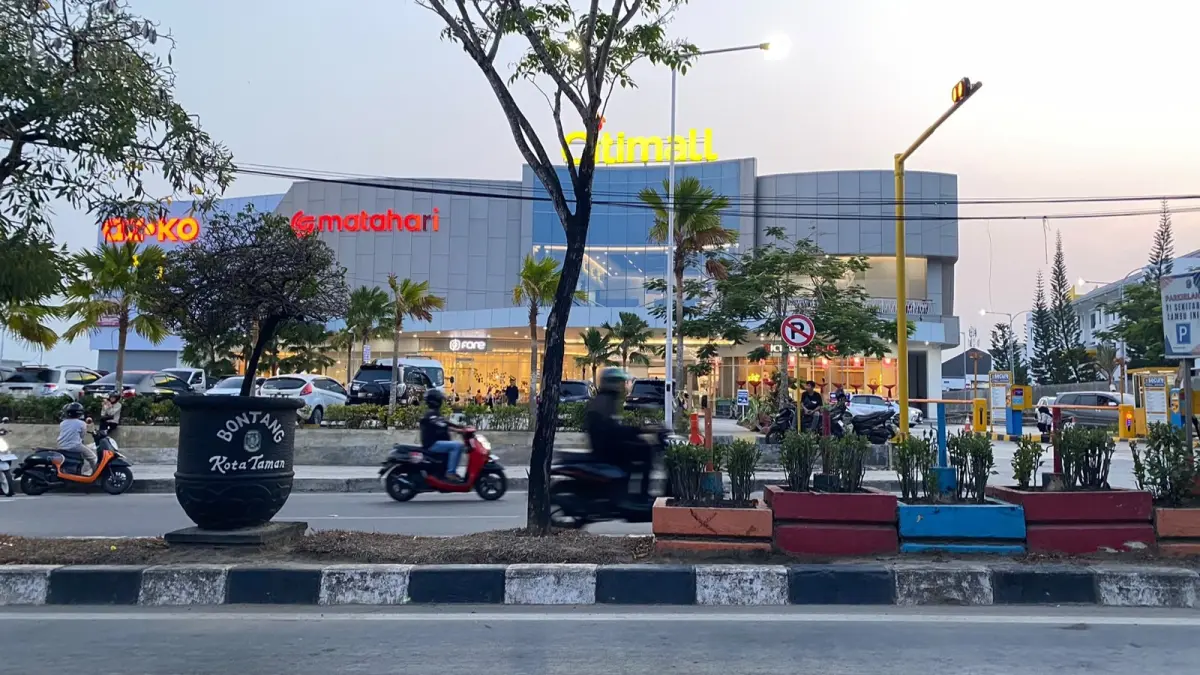 MENINGKAT: Capaian pendapatan pajak parkir di Bontang City Mall (BCM) mengalami lonjakan setelah penerapan skema progresif. (ADIEL KUNDHARA/KP)