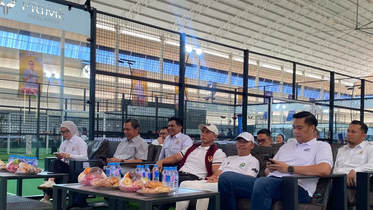 SPORT NETWORKING: Kegiatan ini menjadi ruang pertemuan pengusaha dan stakeholder sekaligus dipadukan dengan pasar murah yang melibatkan 16 tenant distributor dan UMKM.