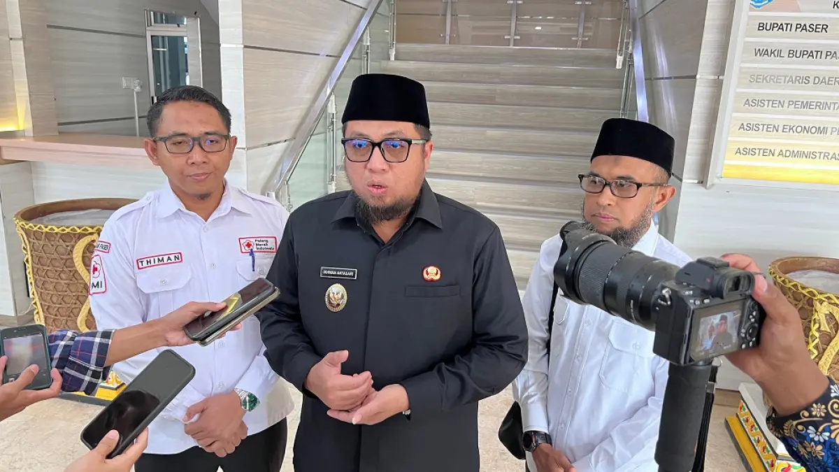 KEBERSAMAAN: Momen hari ulang tahun PMI di Paser turut dihadiri Ketua PMI dan Ketua UDD PMI Paser. Najib/KP
