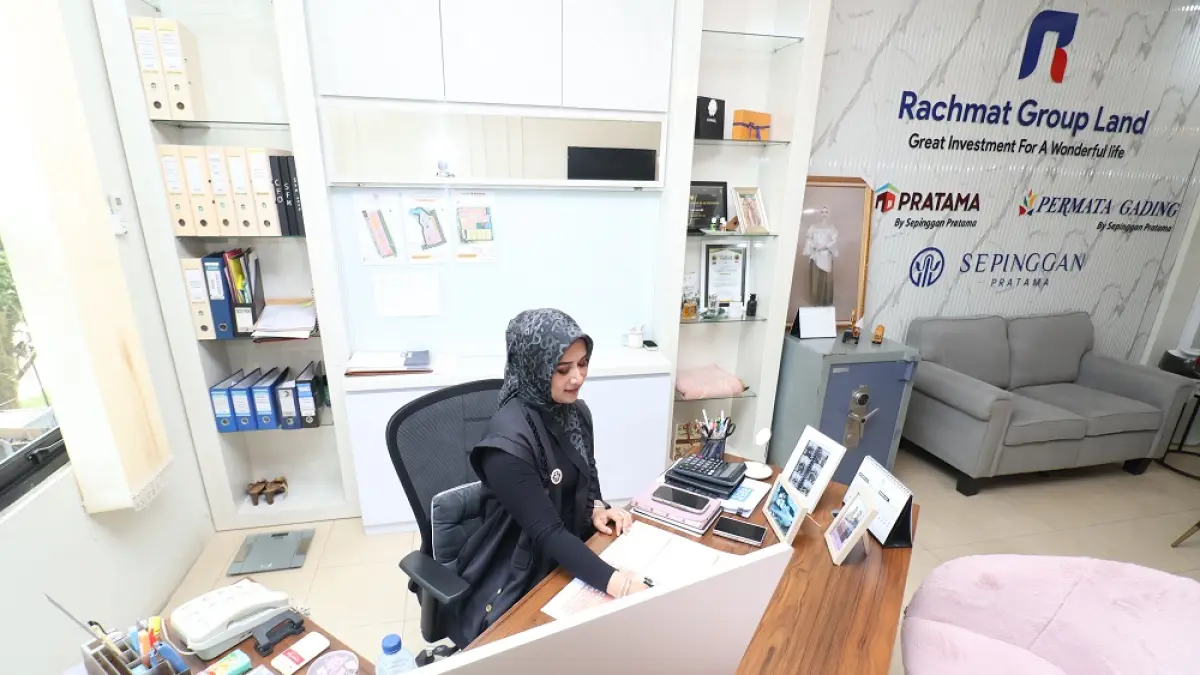 SELEKTIF: Andi Kalaru mengungkapkan mayoritas konsumen yang datang untuk membeli rumah di proyeknya saat ini mengandalkan KPR. ANGGI/KP