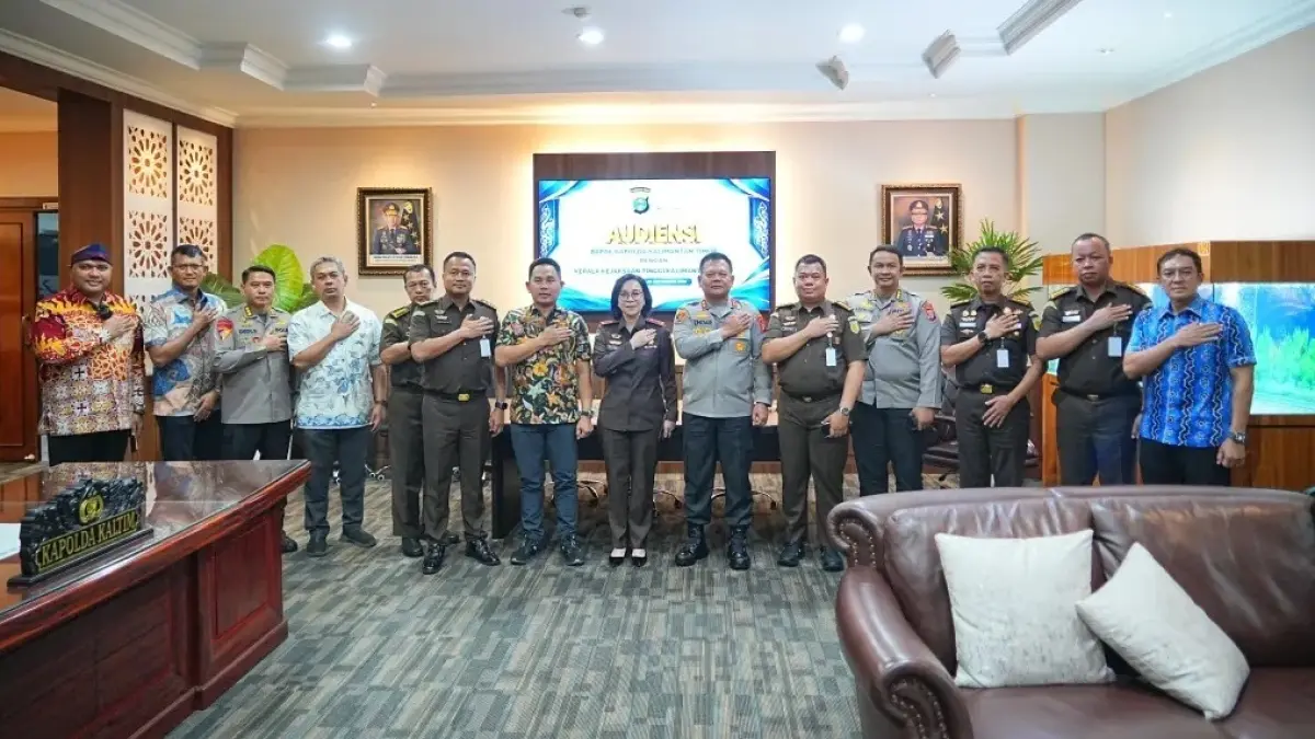 SILATURAHMI: Kejati Kaltim bertemu Kapolda saat silaturahmi sekaligus audensi sinergi penanganan perkara.
