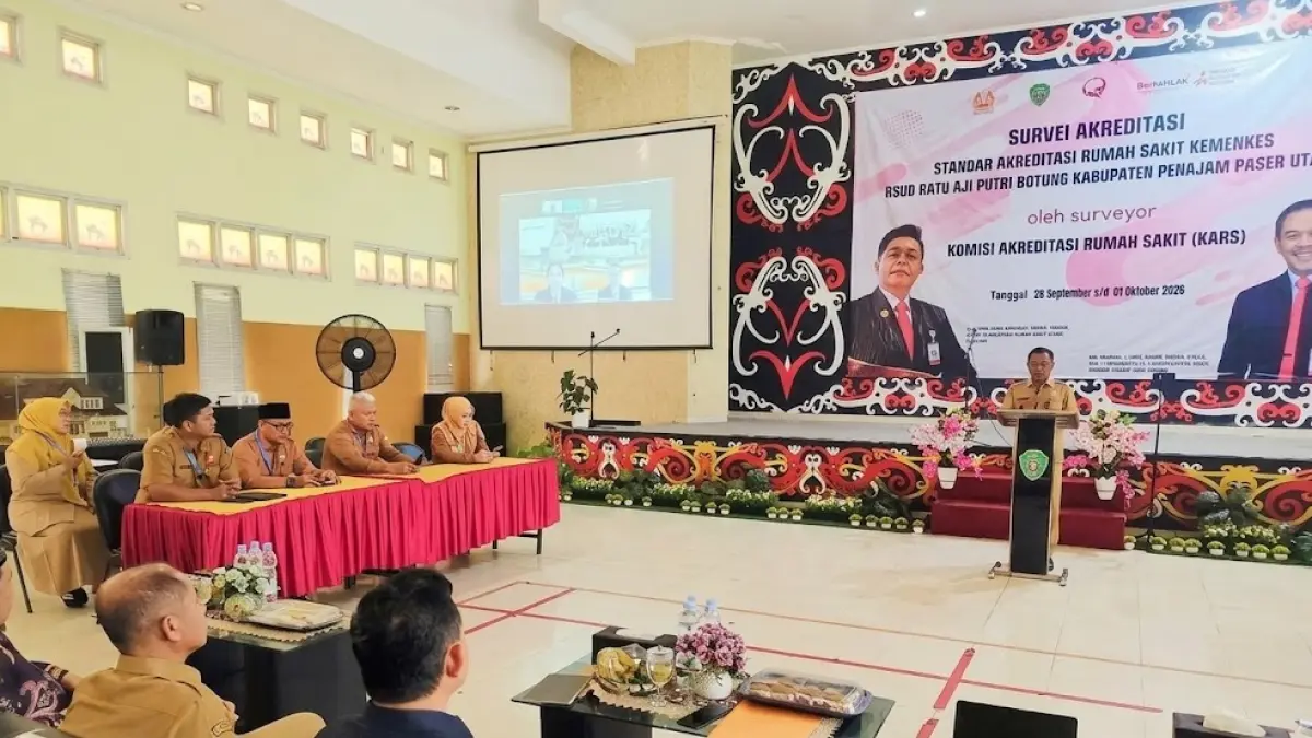 SURVEI AKREDITASI: Direktur RSUD RAPB PPU, dr Lukasiwan Eddy Saputro saat memberi sambutan dalam survei akreditasi.(IST)