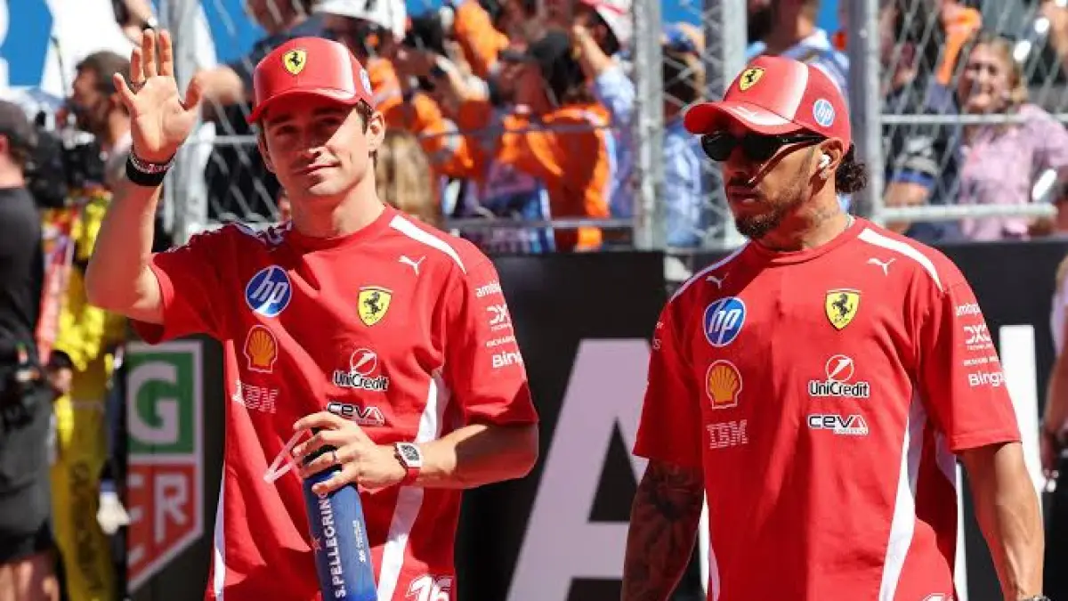 Dua pembalap Ferrari, Charles Leclerc dan Lewis Hamilton. (CRASH)
