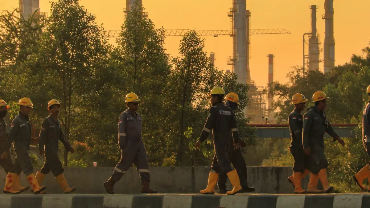 Pekerja RDMP Balikpapan.