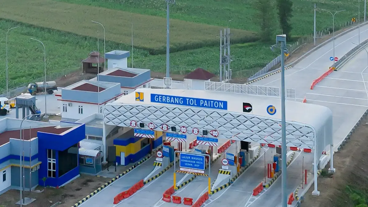 Pintu gerbang Tol Paiton. (Jawa Pos)