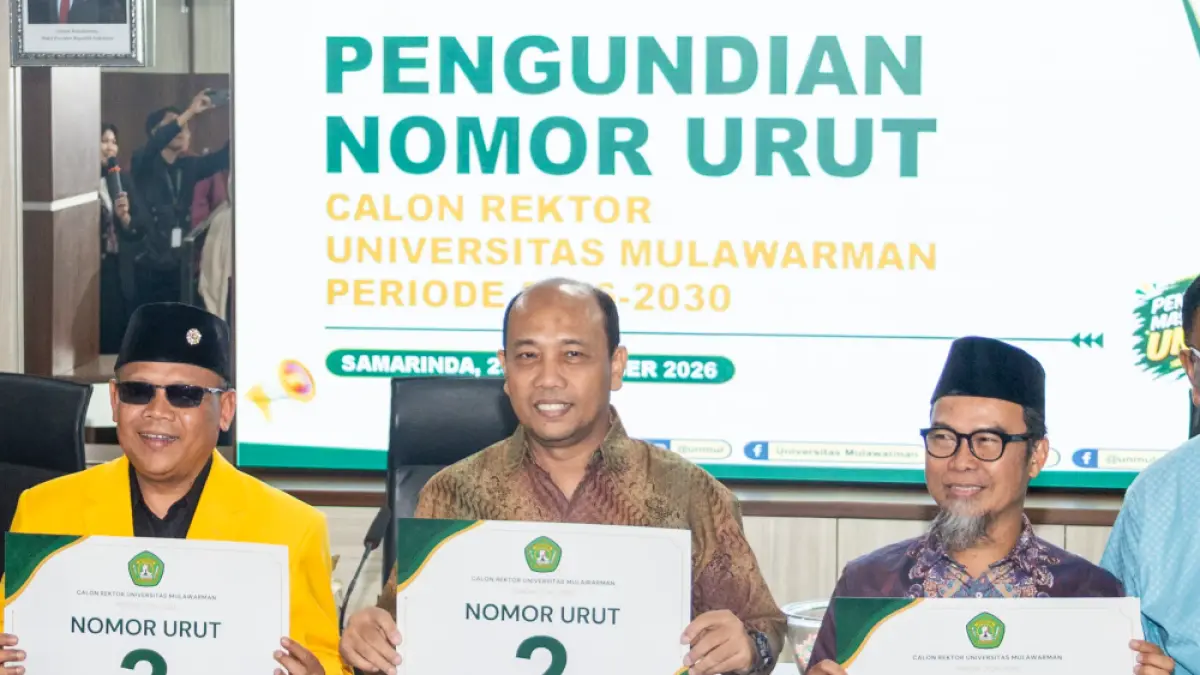 Rektor Universitas Mulawarman (Unmul) terpilih periode 2026-2030, Prof. Rudiyanto Amirta, S.Hut., M.P., M.Sc (tengah).
